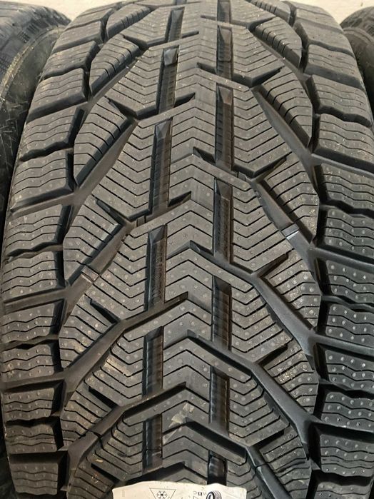 4x 245/40 R.18 97V XL Taurus Winter Kormoran Snow 2025 opony zimowe
