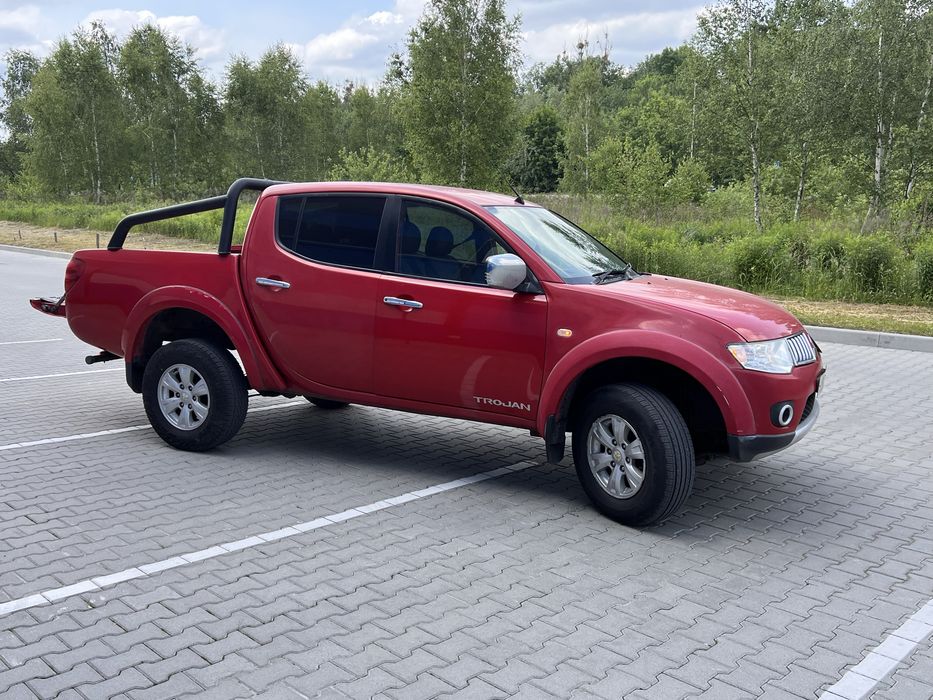 Mitsubishi L 200 в Україні