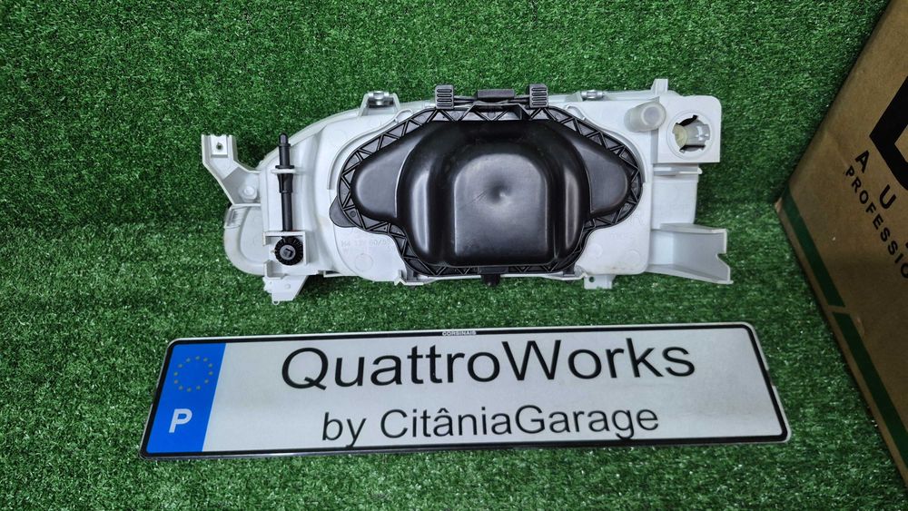 Otica Farol Frente Direito Renault 19 1992 em diante Ref. 551-1117R-LD-EM DEPO - NOVO