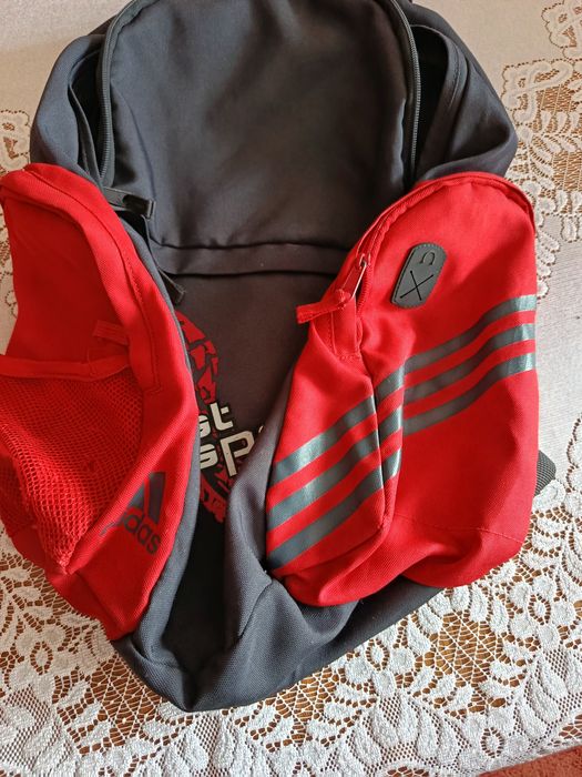 Rewelacyjny plecak Adidas
