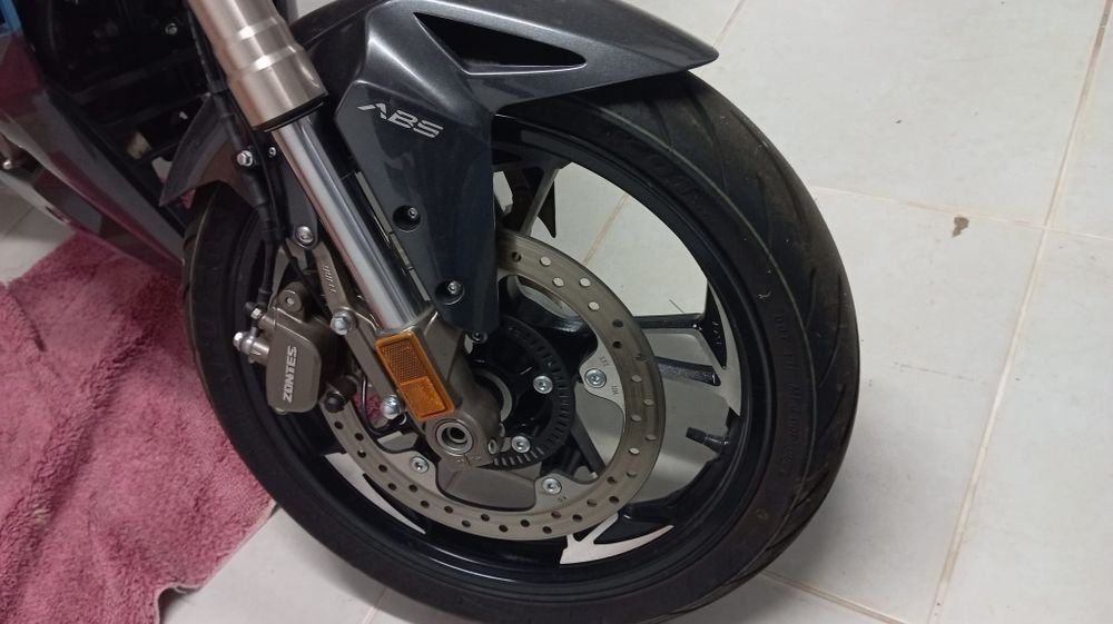 Vendo mota em excelente estado