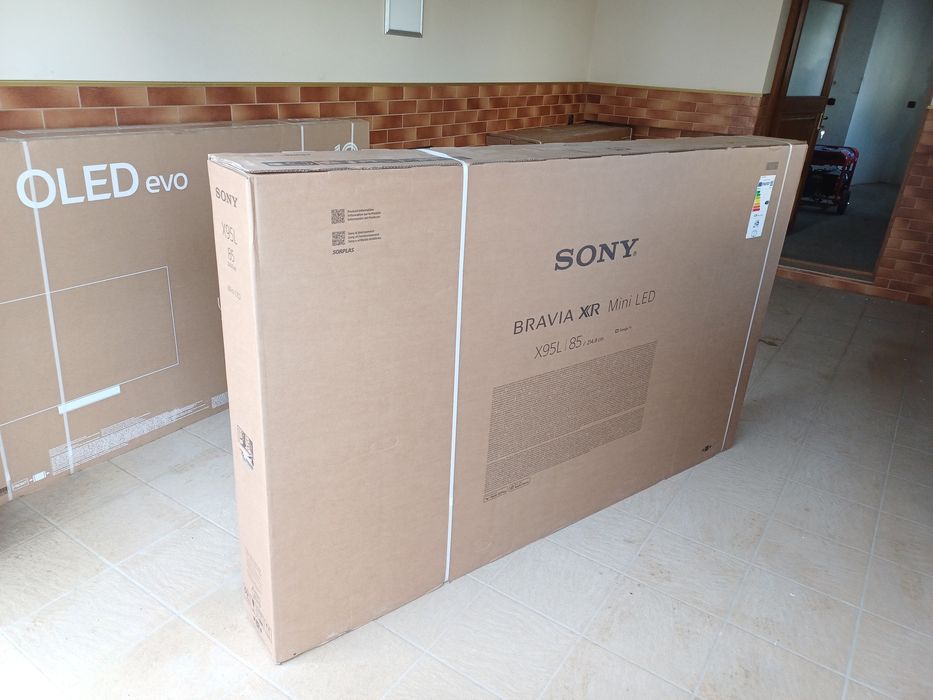 Телевізор Philips 85XR70, 77Oled910/12, Sony 65X95K