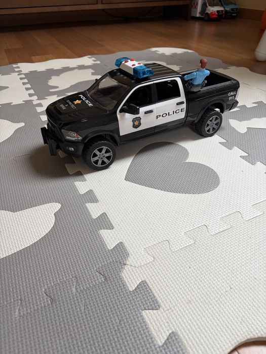 Bruder policja plus  policjant