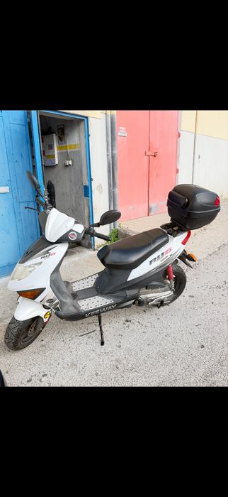 Mota de 50cc impecavel de tudo nao prcis fazer nad