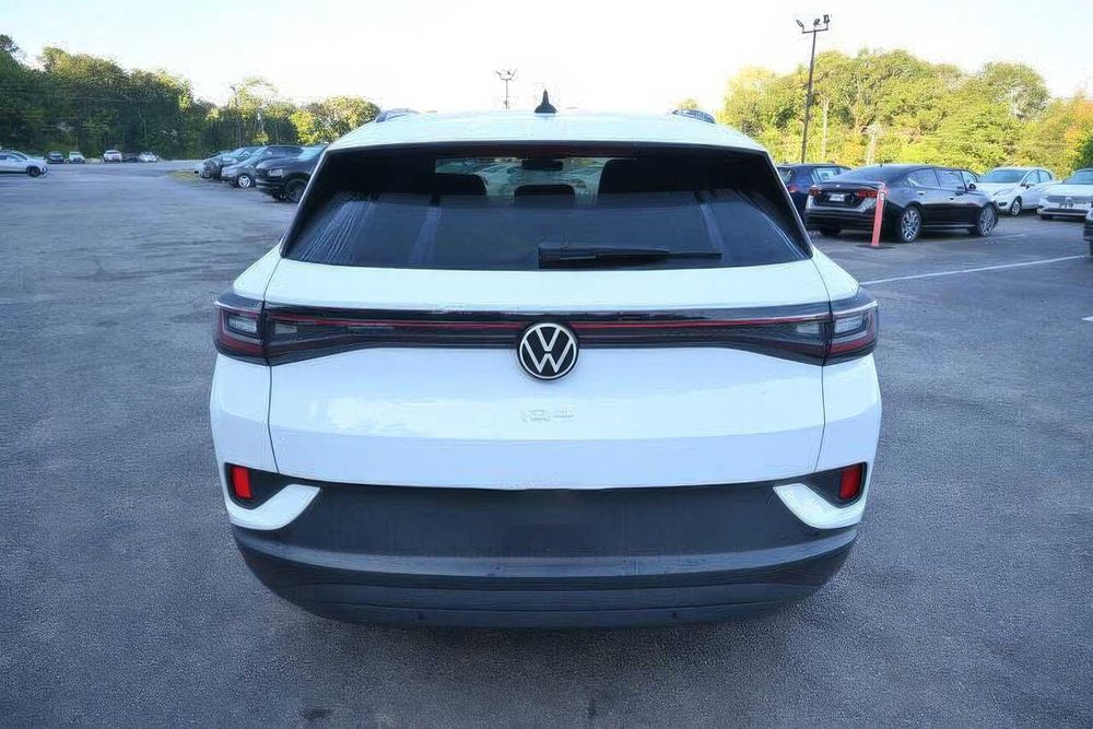 Volkswagen ID.4      2022