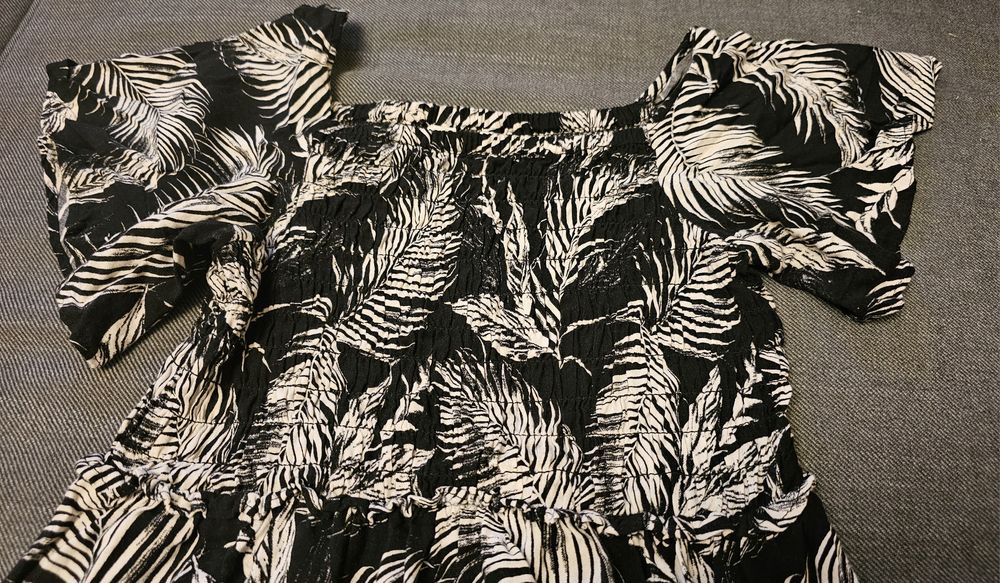 Letnia sukienka H&M, rozm. 140, 9-10 lat