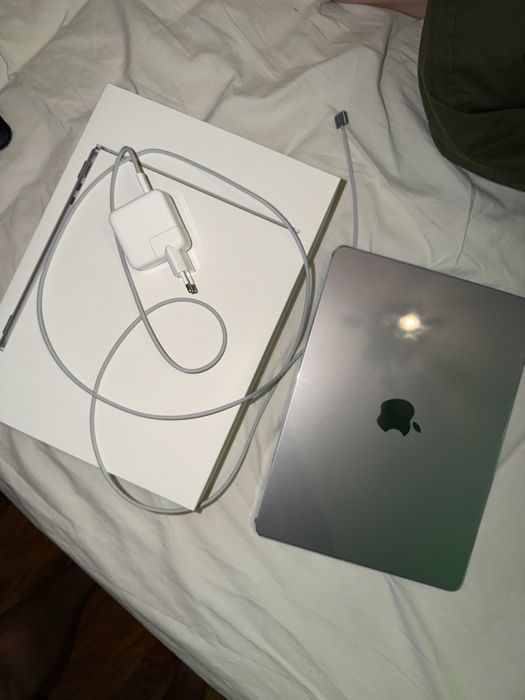 Macbook air m3 16gb 512ssd