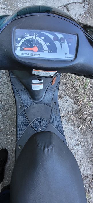 Продам скутер suzuki lets 2