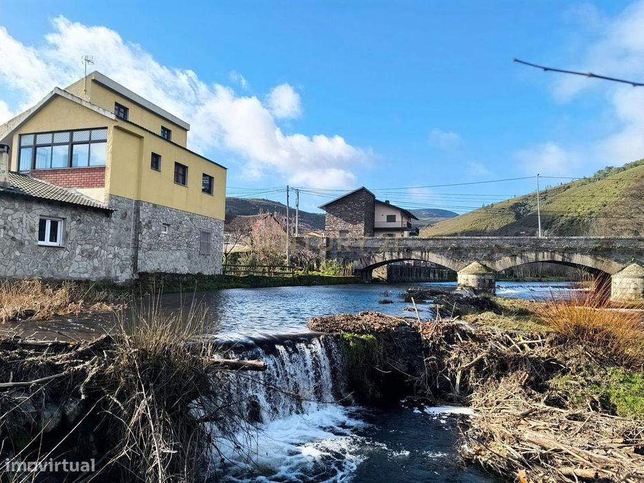 Espetacular T5 com vista panorâmica para o Rio Sabor.