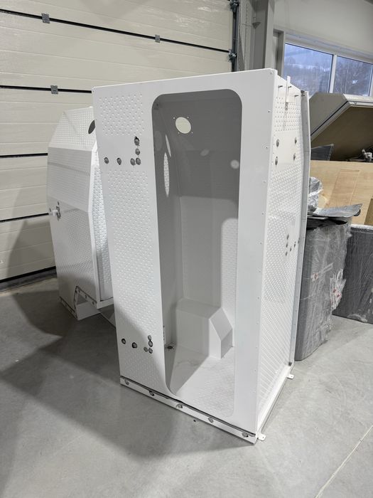 Renault Master 4x4 Prefabrykowana Kabina Prysznicowa Aluminiowa