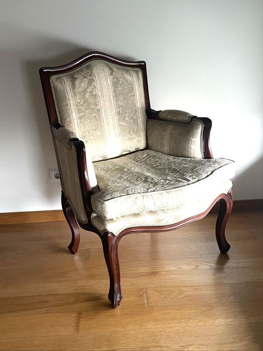 Cadeirão Estilo Luis XV