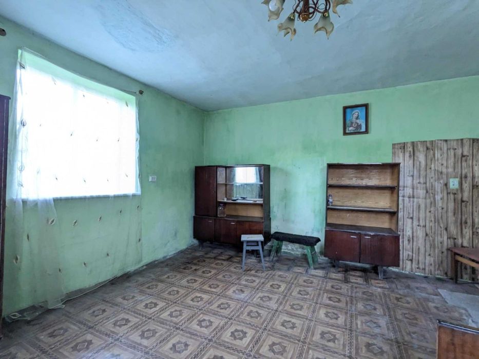 Продається  1 кімнатний  будинок і 14 сотих землі,село Задністрянське.