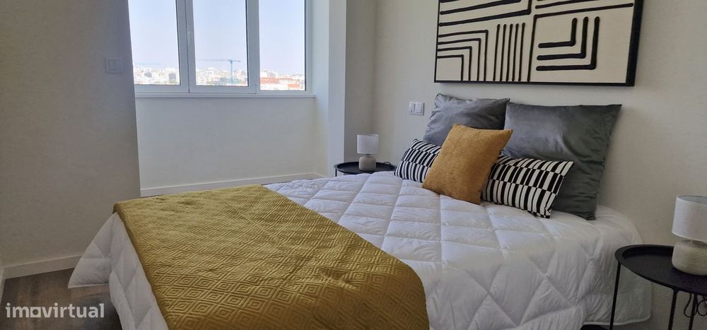 T3 Remodelado com Suíte, Open Space e Localização Privilegiada junto a
