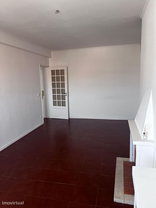 T1 em Sassoeiros – Conforto e tranquilidade perto de tudo