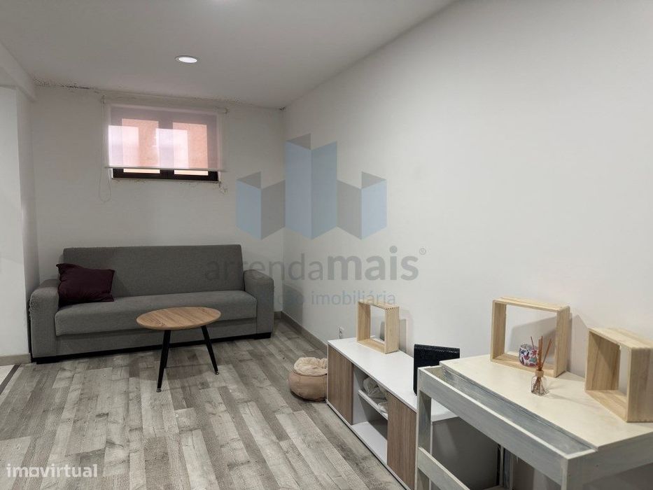 Vende-se apartamento T3 em Coimbra, otimo para rendimento
