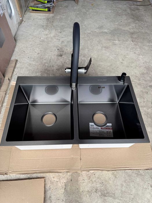 Мийки з нержавіючої сталі різних розмірів Lidz Valeso Ventolux