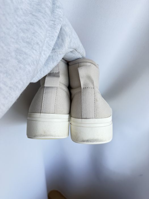 Buty adidas beżowe za kostkę 40