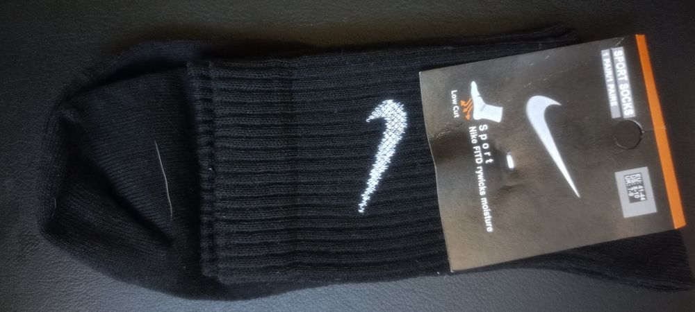 Skarpety Nike nowe białe, czarne