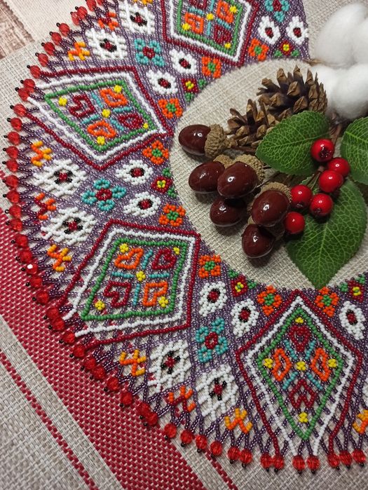 Широка силянка з бісеру (криза)