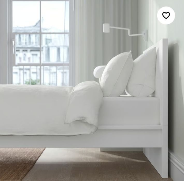 Cama de corpo e meio como nova