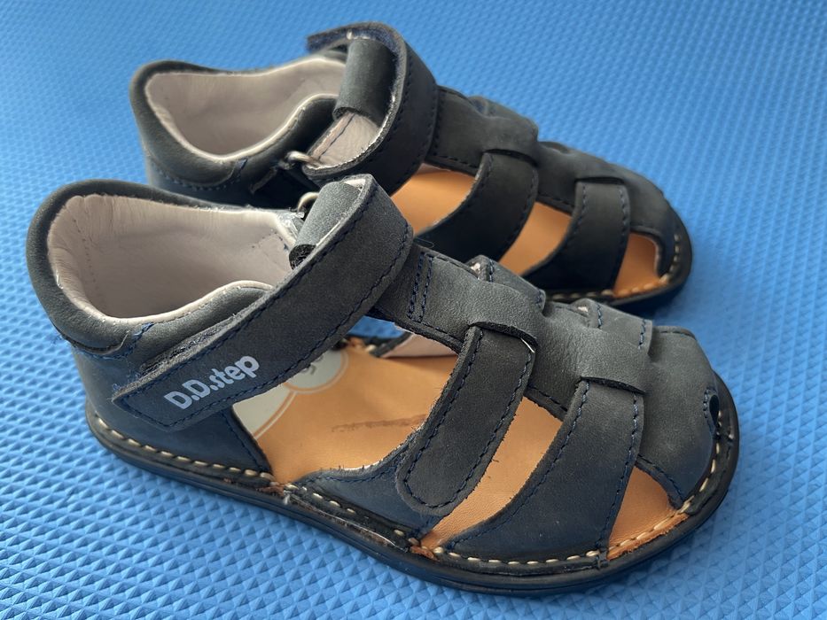 Шкіряні сандалії d.d.step barefoot (темно-сині), 25 розмір