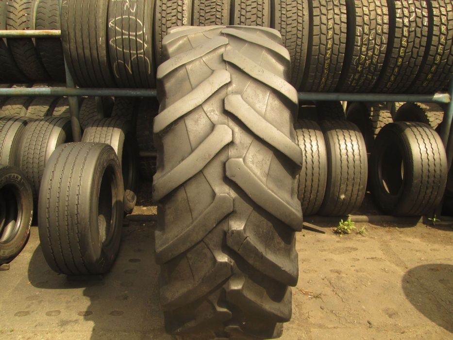 Opona 580/70R 42 Pirelli TM700 Przemysłowa. Opony ciężarowe