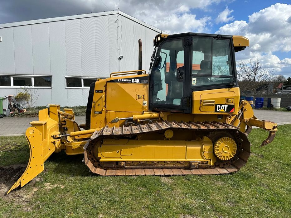 Caterpillar CAT D4 K LGP 9100 Mth  Bez Adblue DPF Nowe Podwozie CAT ONE Klimatyzacja Spycharka D3 D5 D6