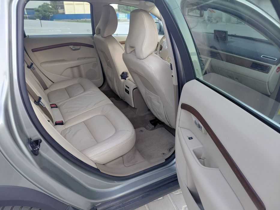 Volvo  XC70  2.4 дизель D5 для ЗСУ