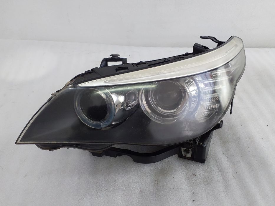 Ótica / farol esquerda BMW 5 Touring (E61)