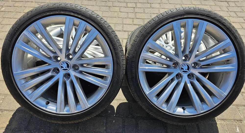 Alufelgi 19cali SIRIUS SKODA SUPERB 3 8JX19H2 ET44 5x112
