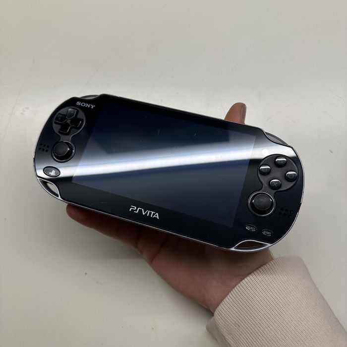 Psvita fat 1000 (Modded, 4Gb) + carregador original
