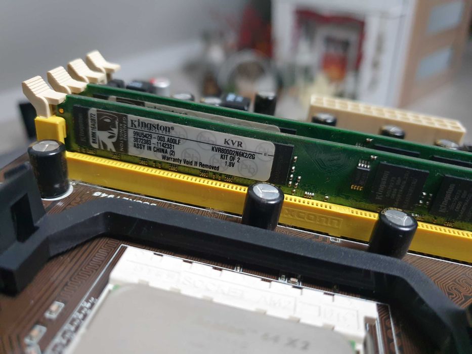 płyta główna Asus M3N78-CM z Procesorem AMD Athlon 64 X2 5200+ 4Gb ram