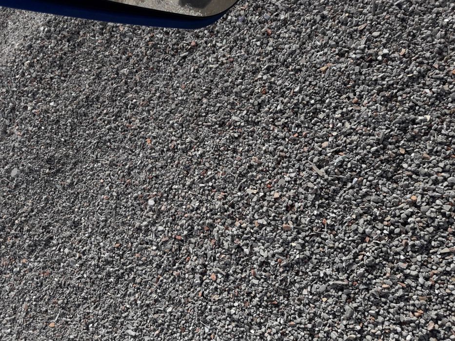 SPRZEDAM DOWIOZE Piasek Ziemia Kruszywo żużel kamień ozdobn Wapno Gruz