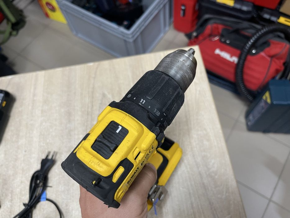 Dewalt DCD709 / безщітковий шурупокрут Девольт