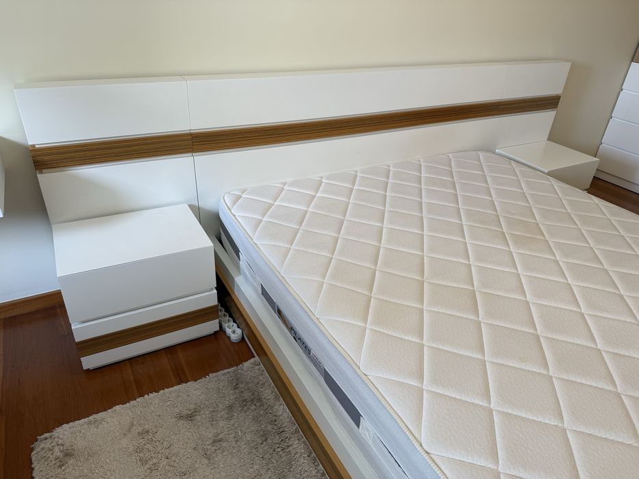 Mobilia completa quarto casal para colchao 1.80x2.00