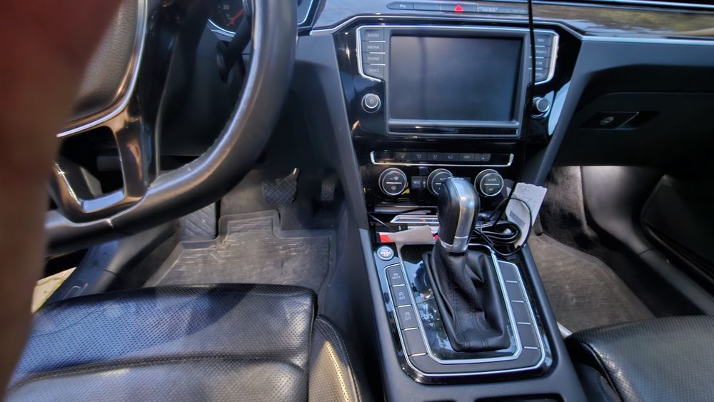 VW PASSATB8-240 4×4