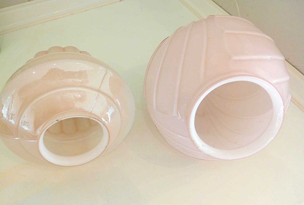Conjunto 2 Globos Vidro Art Deco