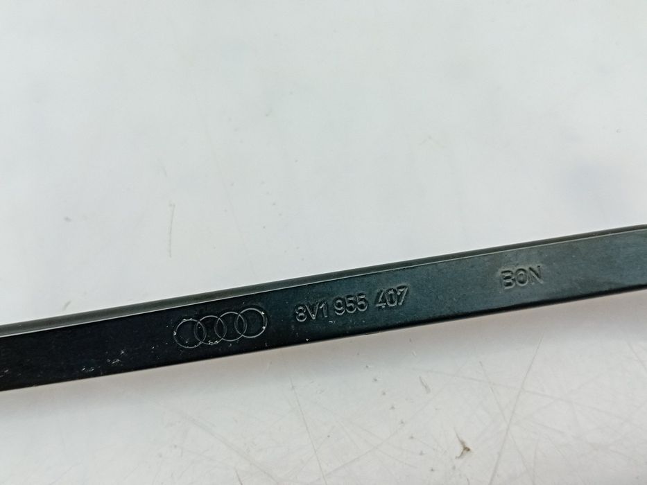 Haste / braço de escova limpa vidros frente esquerda AUDI A3 Sportback