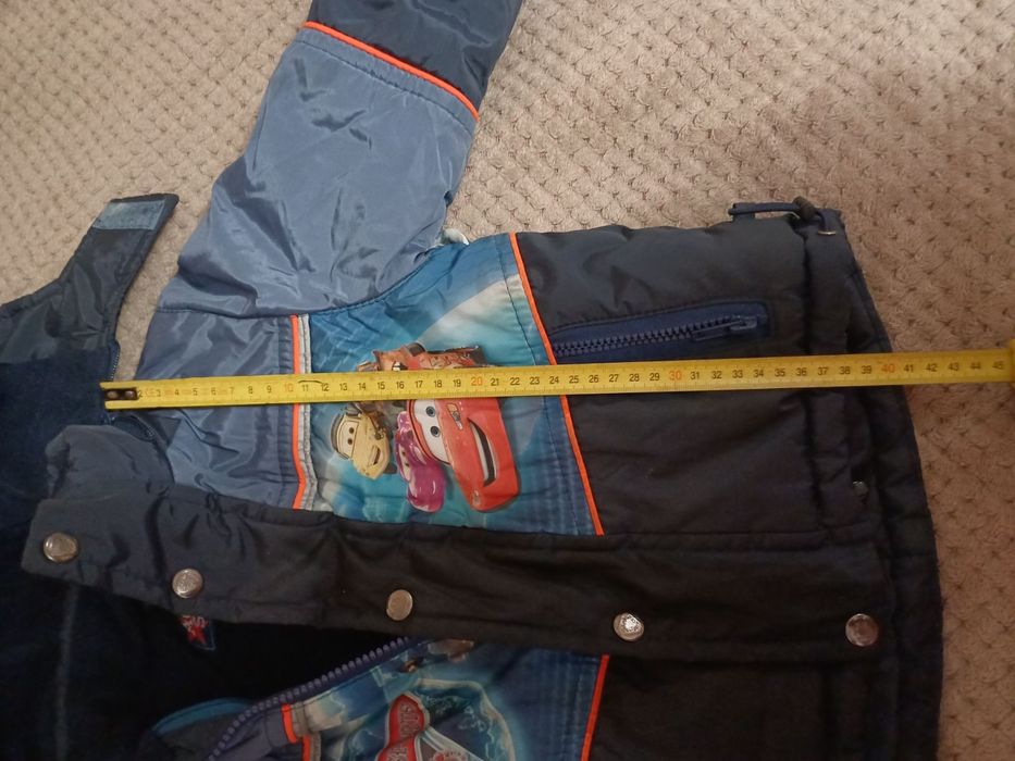 Курточка зимня молнія маквін