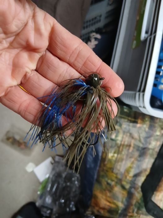 Zestaw 10 nowych jigów wędkarskich