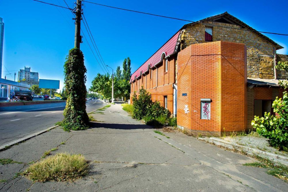 Пр.Богоявленский 700 кв.м. фасад цена 79 тыс.у.е.