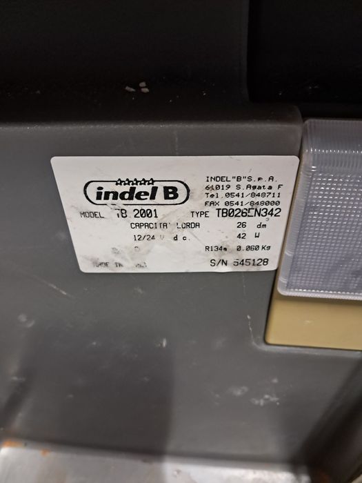 Frigorífico 12 e 25 voltes