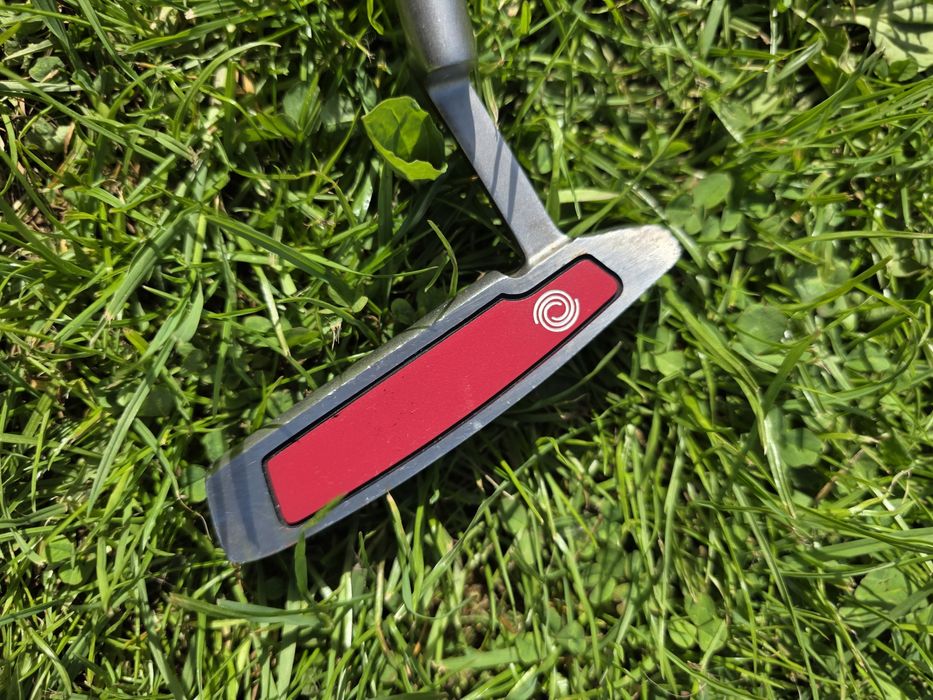 Kij do golfa putter Odyssey Crimson Series 660