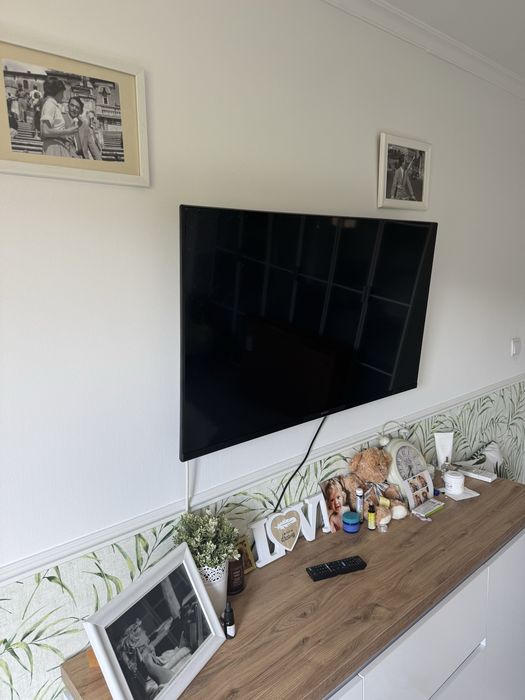 Nowiutki TV SONY BRAVIA 3.  43cale