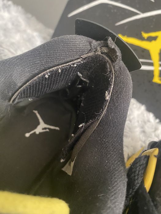 air jordan 4 thunder yellow 40