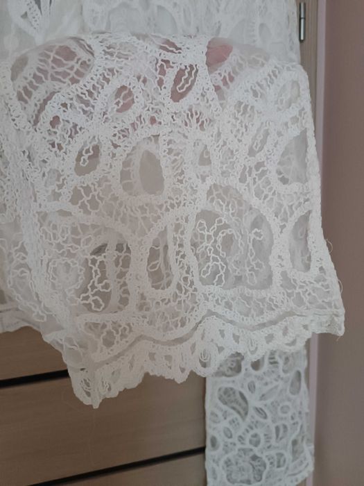 Ekskluzywny biały komplet koronką haftowany boho