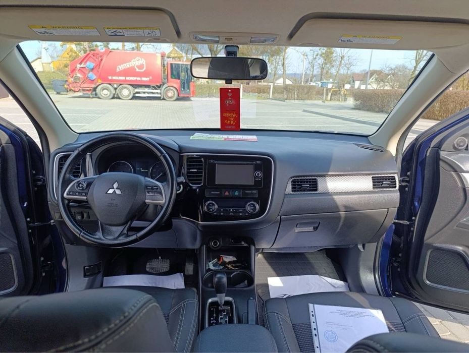 Продаю Mitsubishi Outlander Se 2013