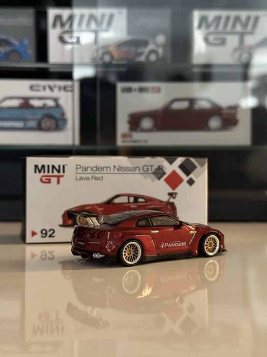 Mini Gt Nissan Gtr pandem