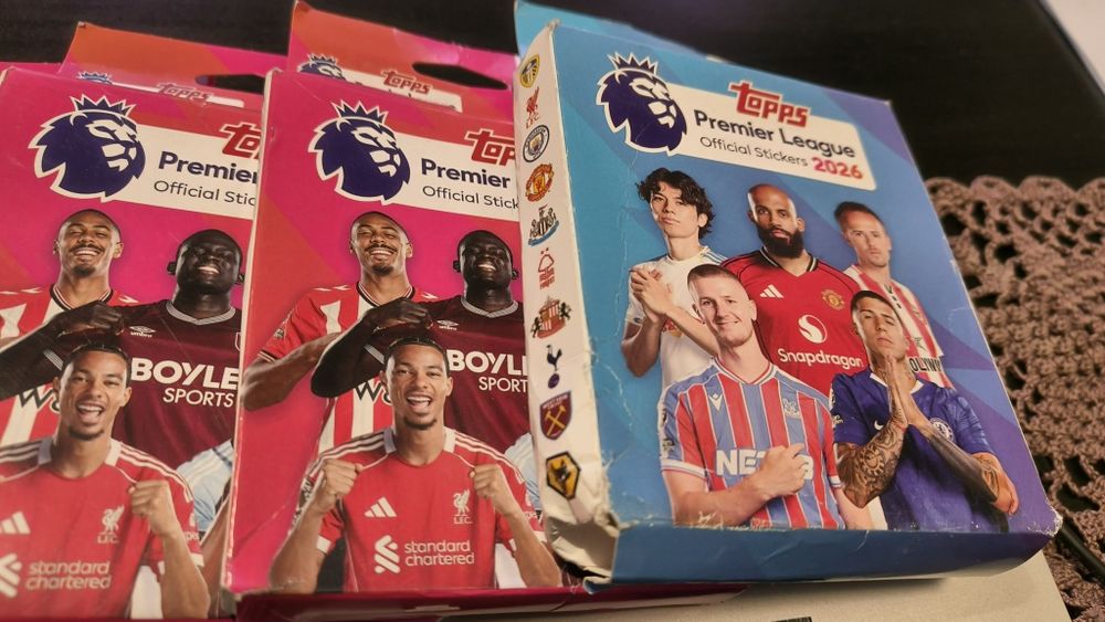 Zestaw 100 saszetek Topps Premier League 2026