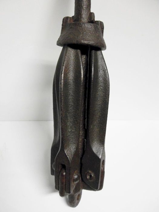 antiga ancora dobrável de barco